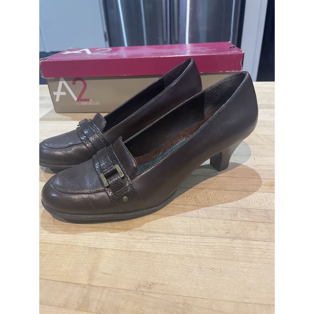 Aerosoles A2 Barcelona Brown Leather Kitten Heel Loafer Shoes Womens 6.5 Comfort